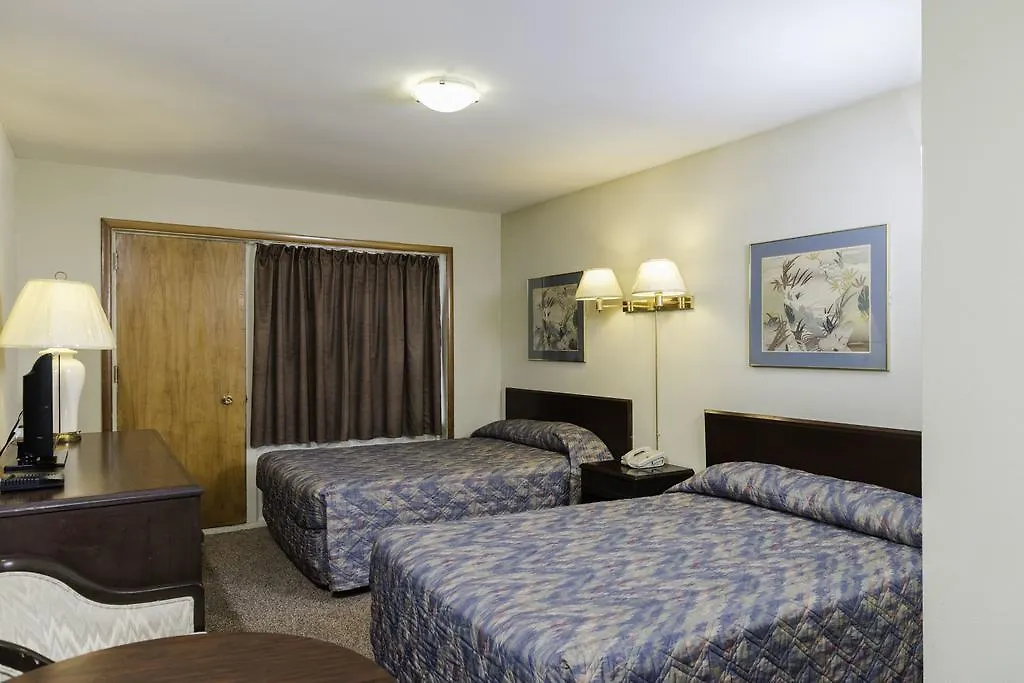 The Cavalier Inn Winnipeg 2*,  Kanada